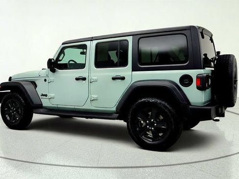 Used 2023 Jeep Wrangler Unlimited Sport AWD/4WD image 7