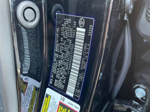 Used 2025 Toyota Camry LE image 22