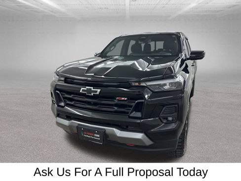 Used 2023 Chevrolet Colorado Z71 w/ Z71 Convenience Package 2 AWD/4WD image 7