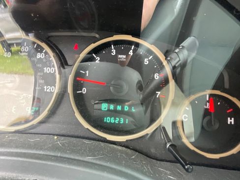 Used 2008 Jeep Liberty Sport w/ Popular Equipment Group RWD image 13