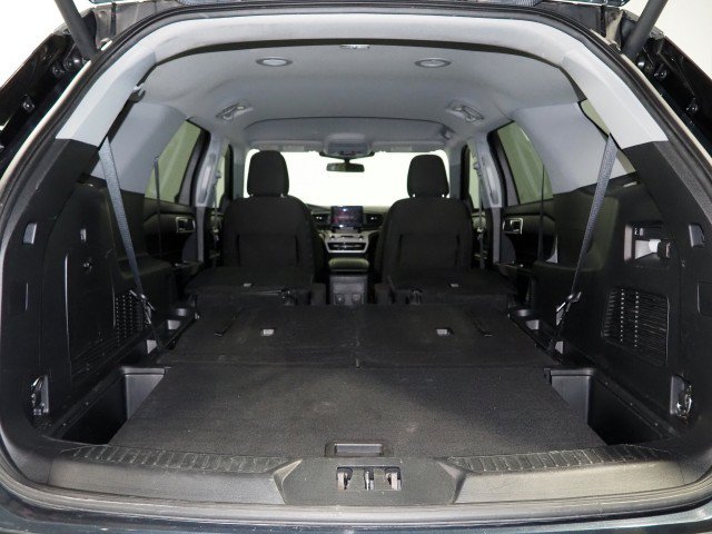 Used 2022 Ford Explorer XLT RWD image 40