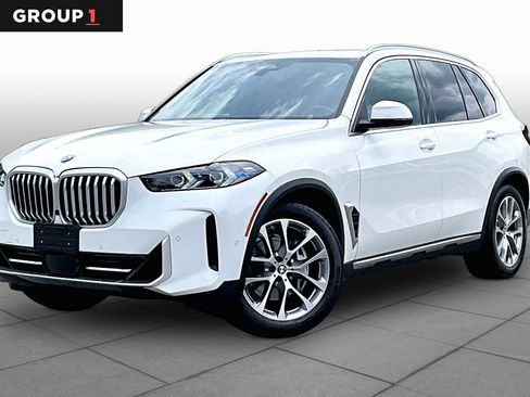 Used 2024 BMW X5 xDrive40i w/ Premium Package AWD/4WD image 1