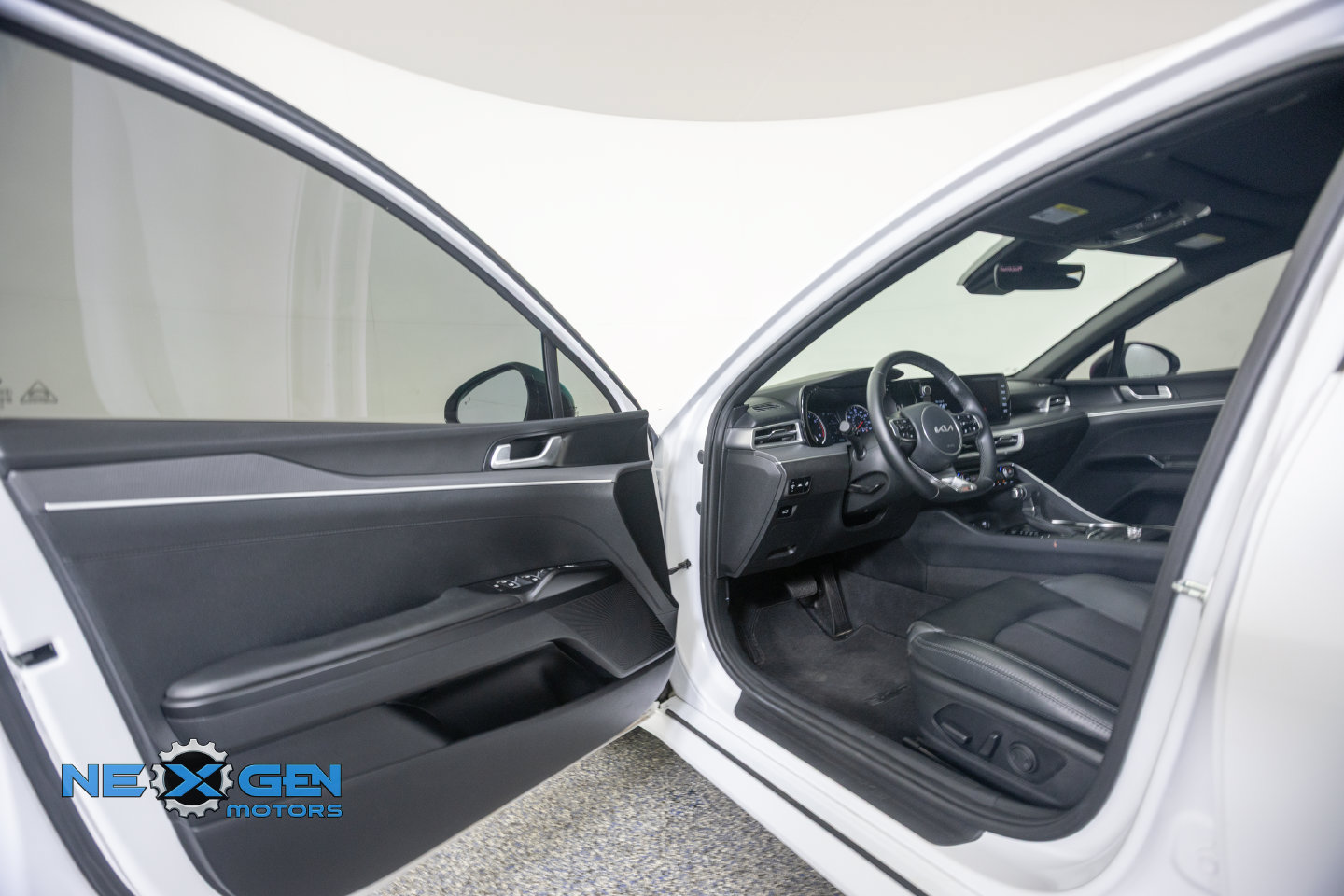Used 2022 Kia K5 GT-Line w/ GT-Line FWD Premium Package image 10