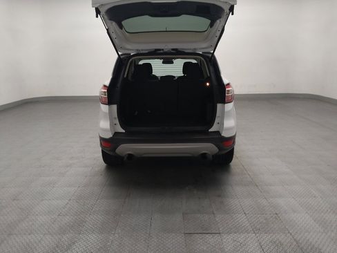Used 2018 Ford Escape SE FWD image 29