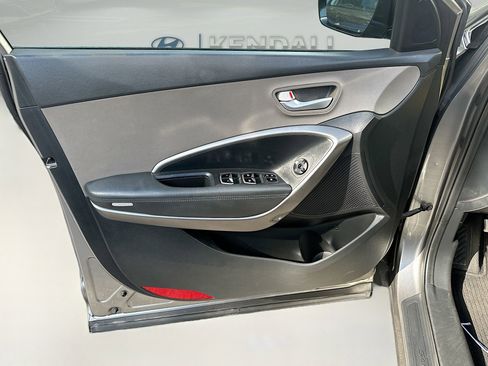 Used 2017 Hyundai Santa Fe Sport image 17