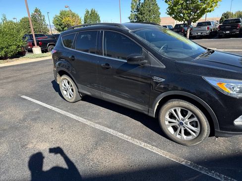 Used 2018 Ford Escape SEL w/ Ford Safe & Smart Package AWD/4WD image 2