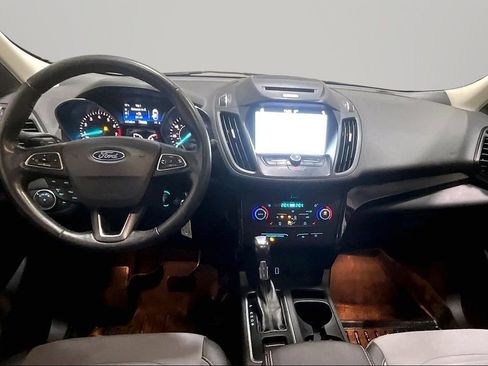 Used 2017 Ford Escape SE w/ Equipment Group 201A image 7