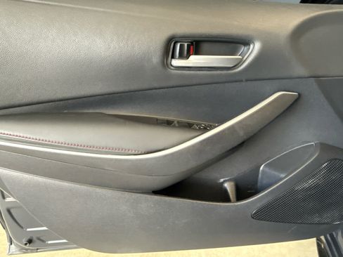 Used 2024 Toyota Corolla SE w/ SE Premium Package FWD image 10
