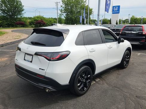 Certified 2023 Honda HR-V Sport image 6