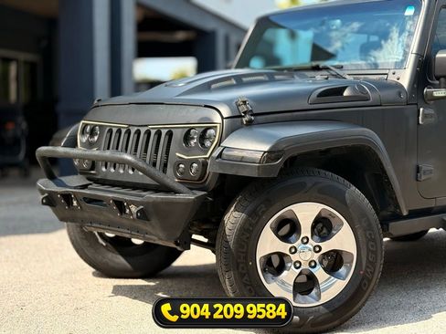 Used 2017 Jeep Wrangler Unlimited Sahara w/ Dual Top Group AWD/4WD image 2
