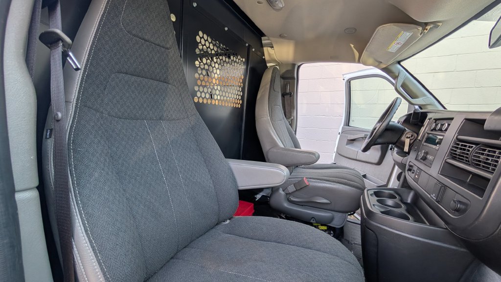 Used 2025 GMC Savana 2500 w/ Driver Convenience Package RWD image 15