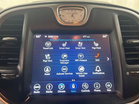 Used 2018 Chrysler 300 Limited w/ Safetytec Plus Group image 15