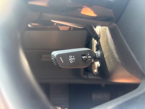 Used 2024 Audi Q8 e-tron Premium Plus w/ Premium Plus Package image 60