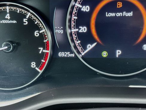 Used 2024 MAZDA MAZDA3 s image 8