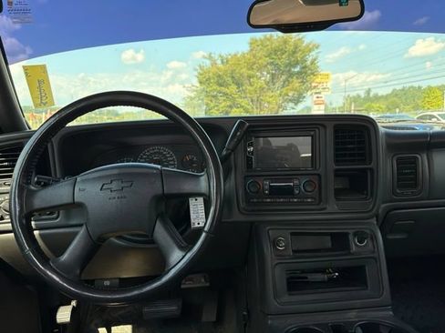 Used 2006 Chevrolet Silverado 2500 LT RWD image 10