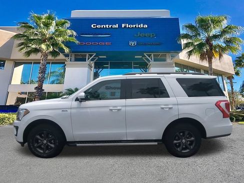 Used 2021 Ford Expedition XLT w/ FX4 Off-Road Package AWD/4WD image 8