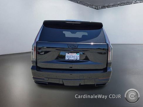 Used 2025 Cadillac Escalade Sport w/ Touring Package AWD/4WD image 4