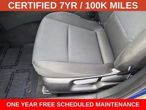 Used 2024 Toyota Prius LE FWD image 15