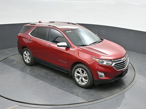 Used 2018 Chevrolet Equinox Premier image 32