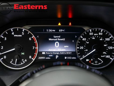 Used 2022 Nissan Rogue SV image 32