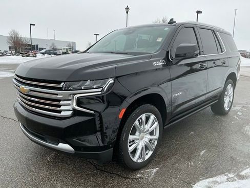 Used 2023 Chevrolet Tahoe High Country w/ Advanced Technology Package image 3