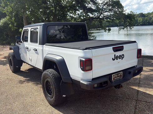Used 2020 Jeep Gladiator Sport w/ Quick Order Package 24S AWD/4WD image 9