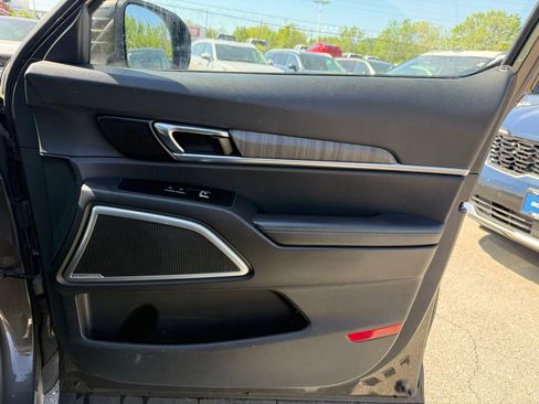 Certified 2024 Kia Telluride EX FWD image 18