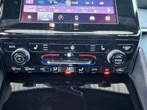 New 2026 Jeep Grand Cherokee Laredo X RWD image 19