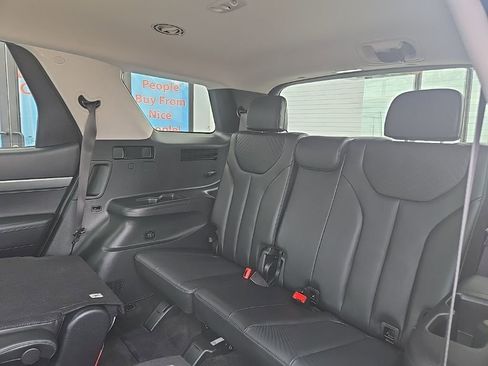 Used 2025 Hyundai Palisade SEL AWD/4WD image 90