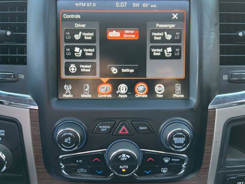 Used 2014 RAM 3500 Laramie image 30