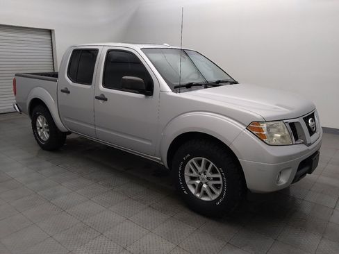 Used 2016 Nissan Frontier SV w/ SV Value Truck Package image 11