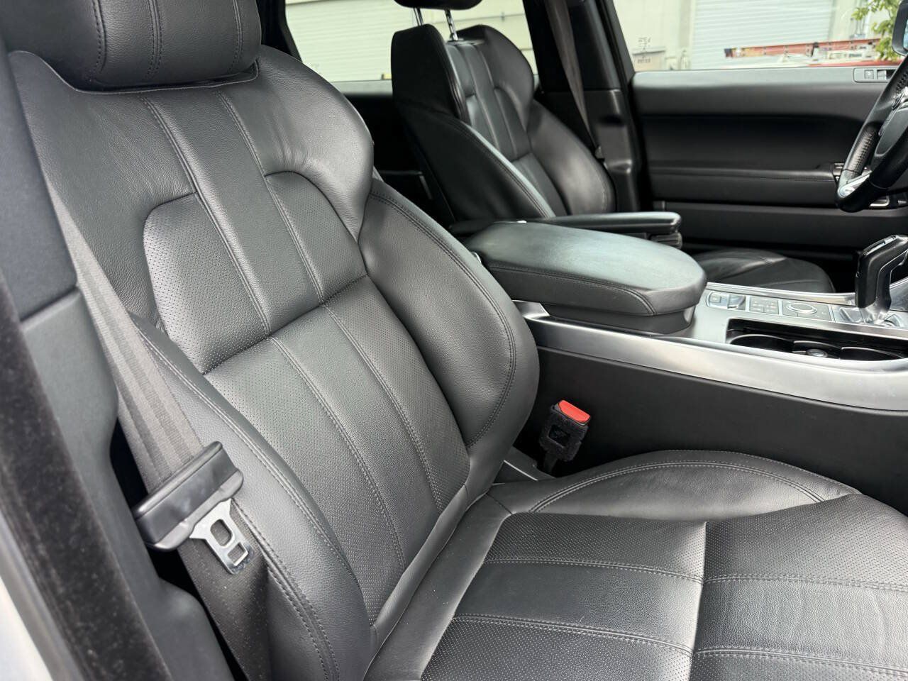 Used 2016 Land Rover Range Rover Sport SE AWD/4WD image 13