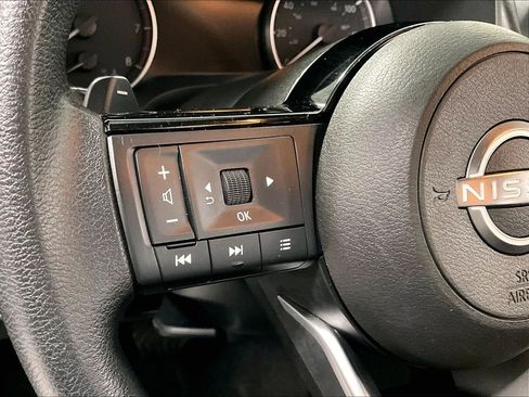 Used 2023 Nissan Rogue SV AWD/4WD image 23