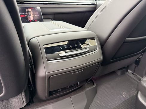 Certified 2026 Cadillac Escalade V w/ LPO, ONYX Package image 17