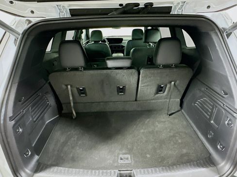 Used 2025 Buick Enclave Preferred image 30