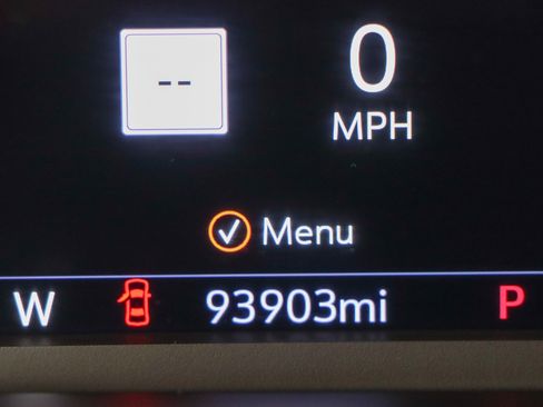 Used 2021 Chevrolet Suburban Premier w/ Premium Package image 17