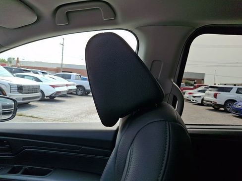 Used 2025 Honda Odyssey EX-L image 17