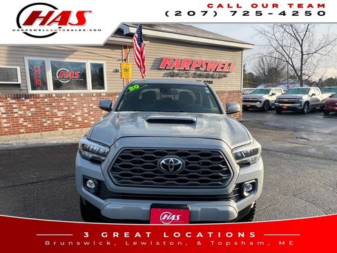 Used 2020 Toyota Tacoma TRD Sport w/ Technology Package image 10
