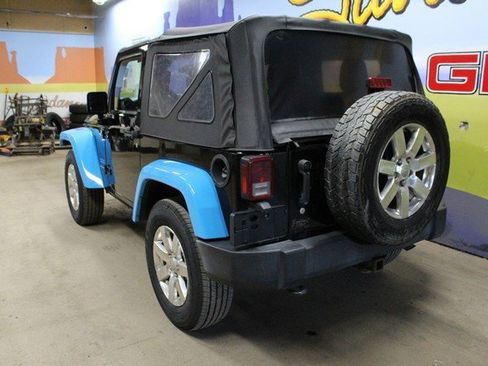 Used 2015 Jeep Wrangler Sport image 6