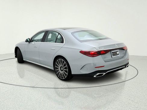 Certified 2026 Mercedes-Benz E 350 Sedan w/ MBUS Superscreen Package image 12