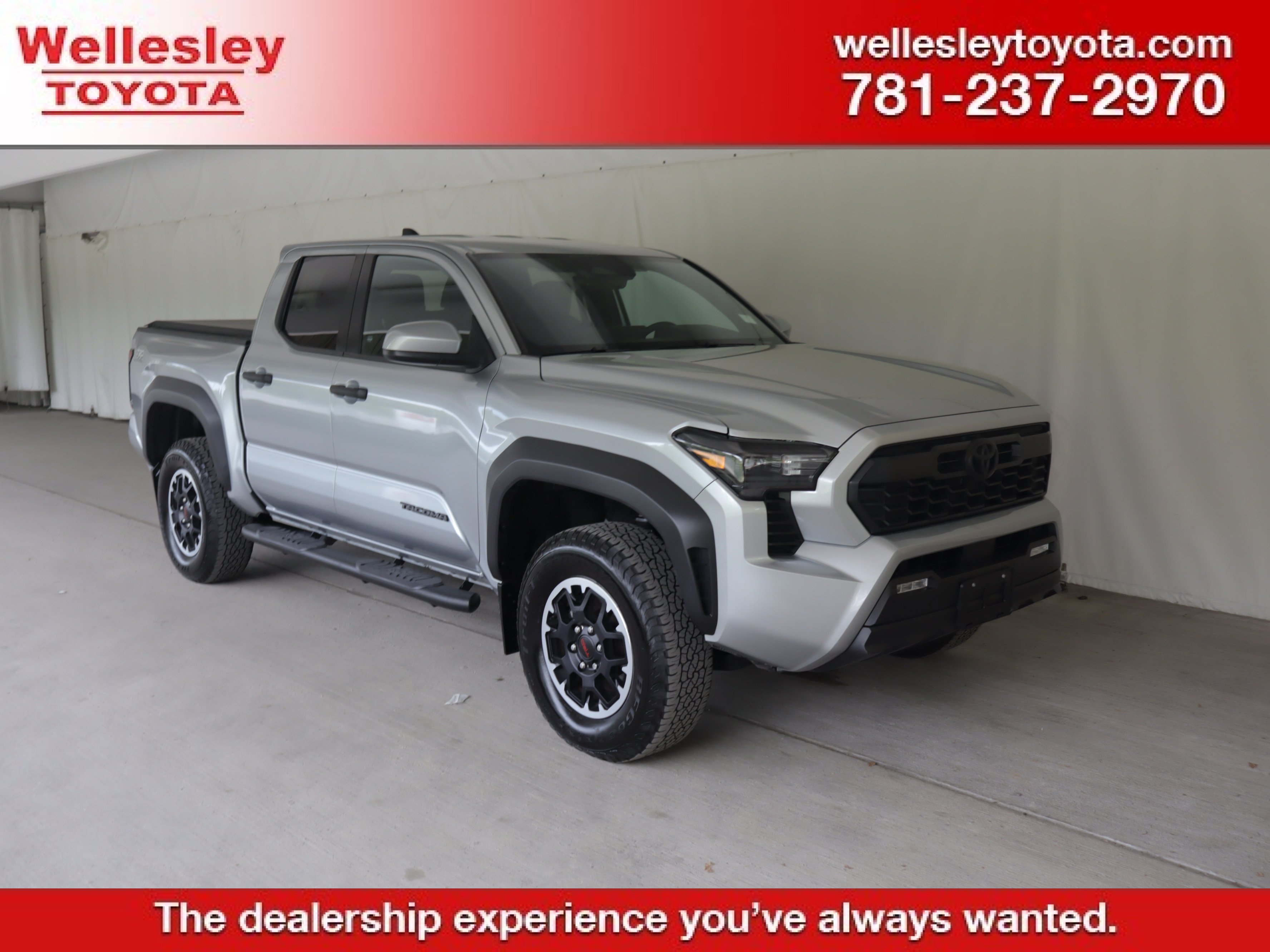 Used 2024 Toyota Tacoma TRD Off-Road AWD/4WD image 1