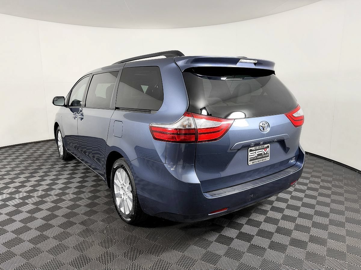 Used 2017 Toyota Sienna LE AWD/4WD image 14