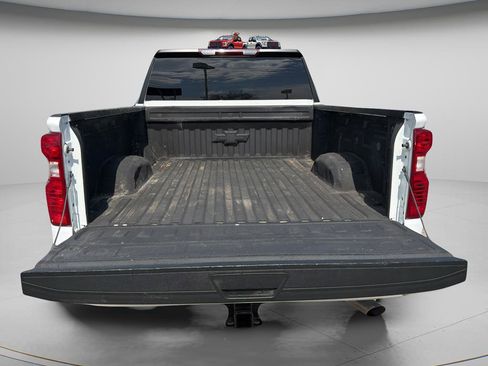 Used 2023 Chevrolet Silverado 2500 LT w/ Convenience Package AWD/4WD image 15