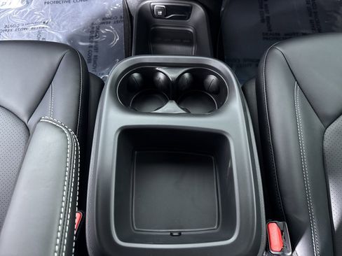 New 2026 Chrysler Pacifica Select w/ S Appearance Package image 34