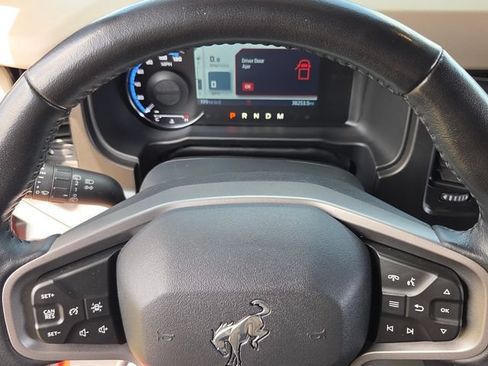 Used 2023 Ford Bronco Wildtrak AWD/4WD image 26