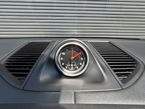 Certified 2021 Porsche Macan image 19