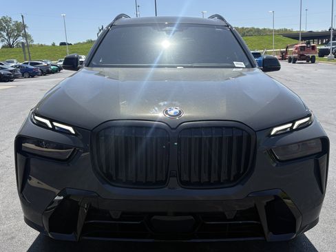 Certified 2026 BMW X7 xDrive40i w/ M Sport Package AWD/4WD image 3