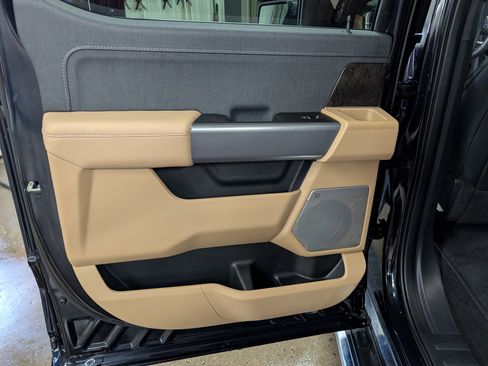 Used 2022 Ford F150 Lariat w/ Equipment Group 502A High image 8