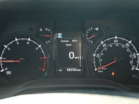 Used 2020 Toyota 4Runner SR5 image 15