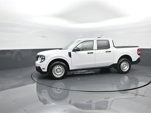 New 2026 Ford Maverick XL image 4